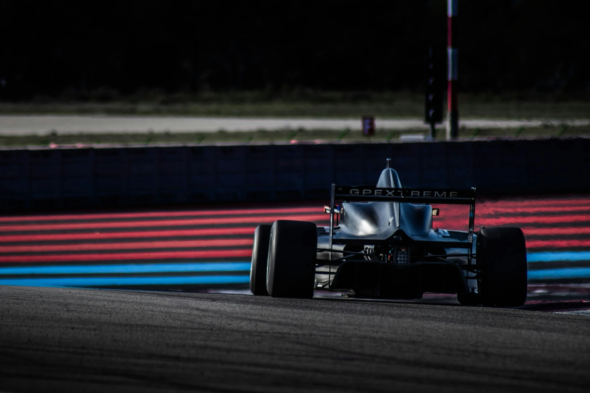 F1